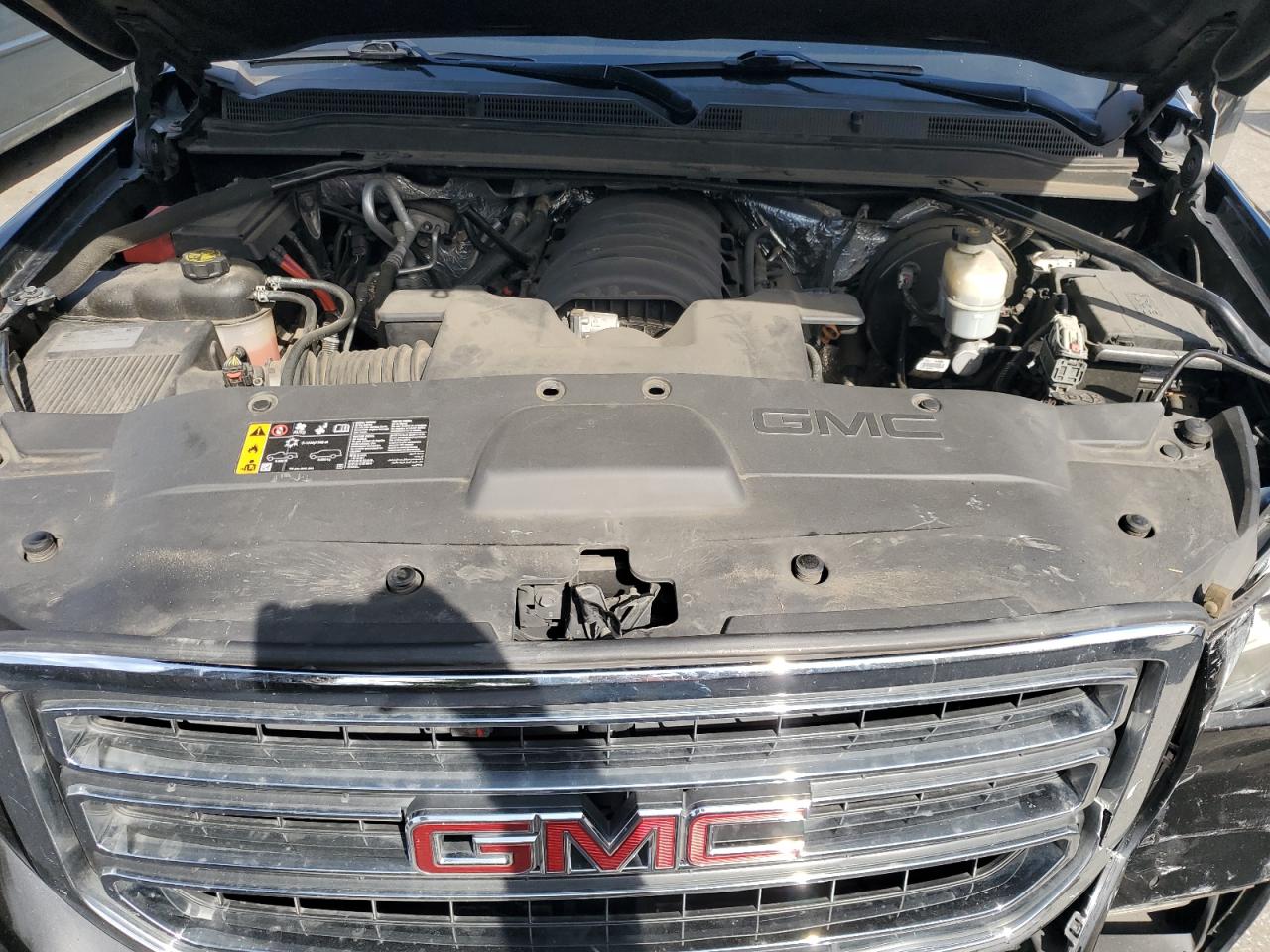 2017 GMC Yukon - Image 12
