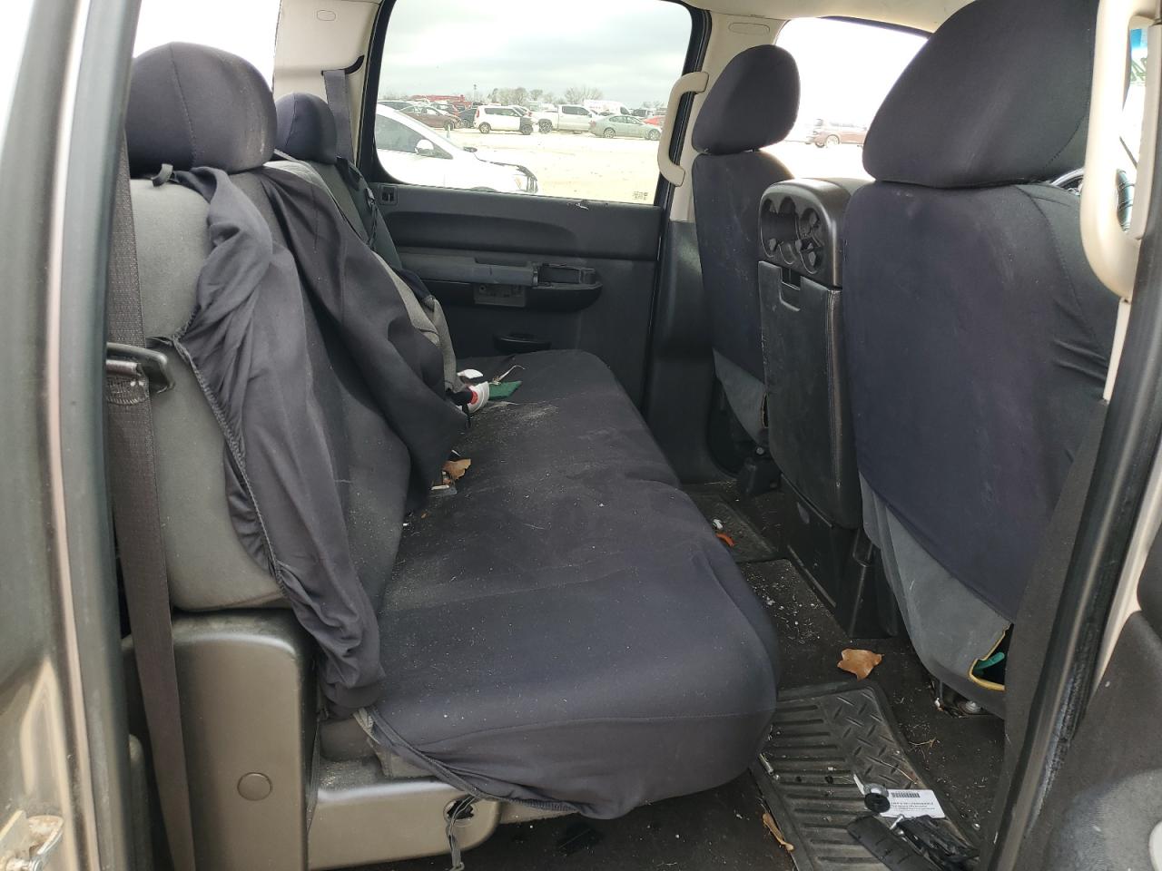 2008 Chevrolet Silverado - Image 11