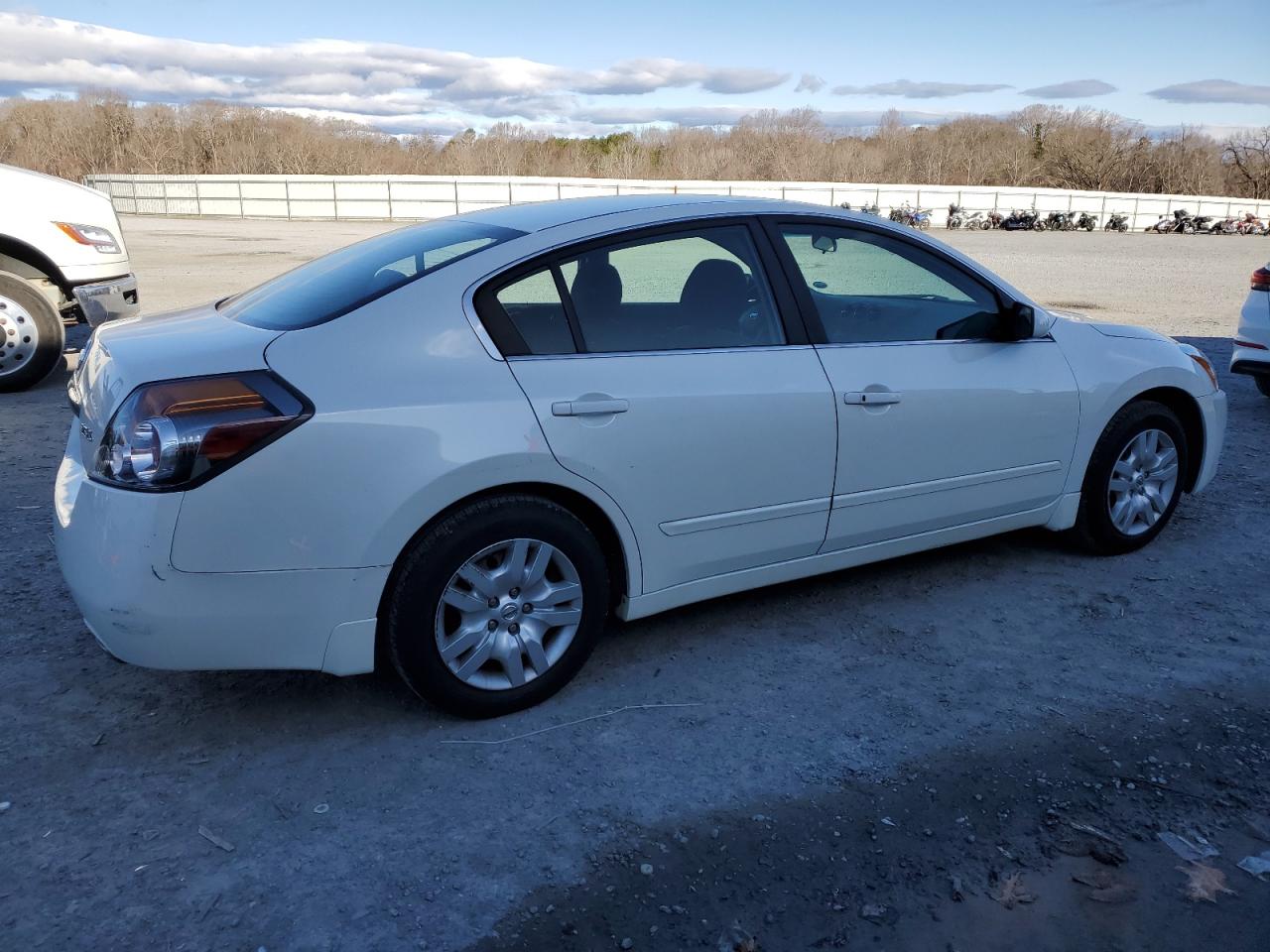 2011 Nissan Altima - Image 3