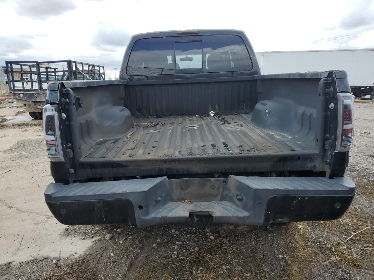 2015 Ford F350 - Image 6