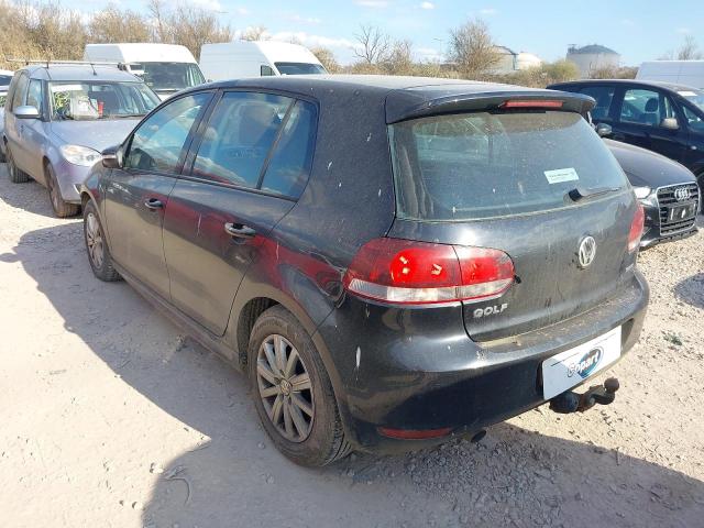 2011 VOLKSWAGEN GOLF S BLU