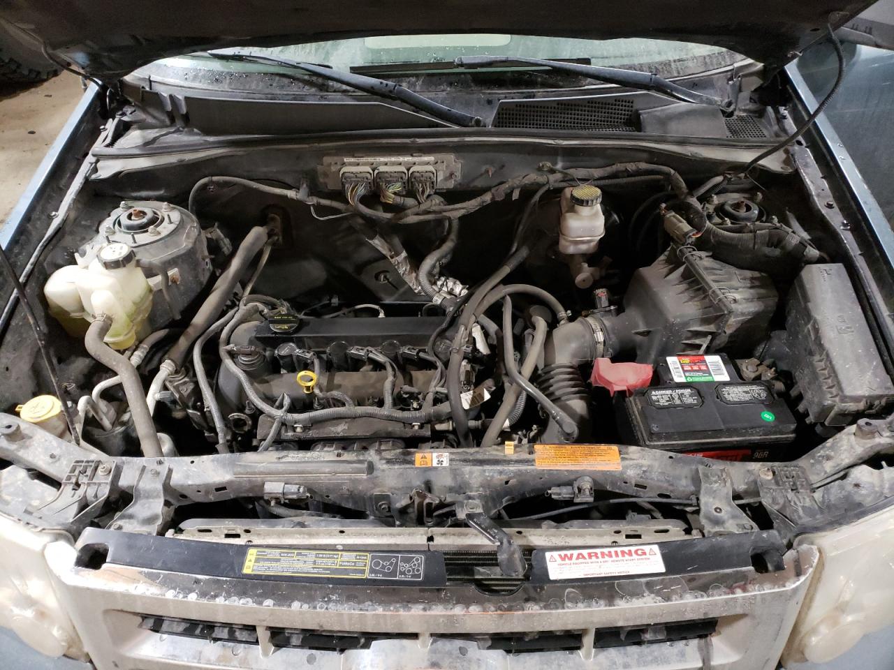 2010 Ford Escape - Image 12