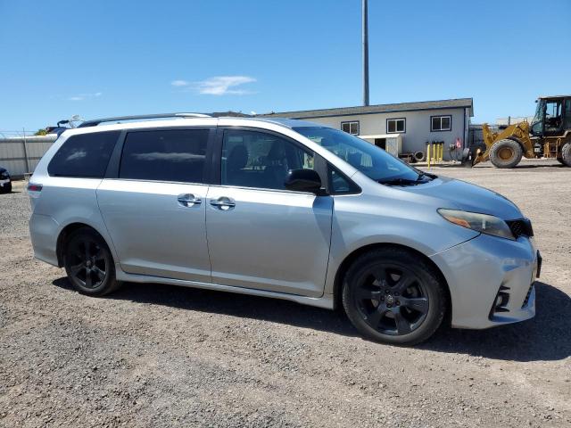 TOYOTA SIENNA 2020 Srebrny