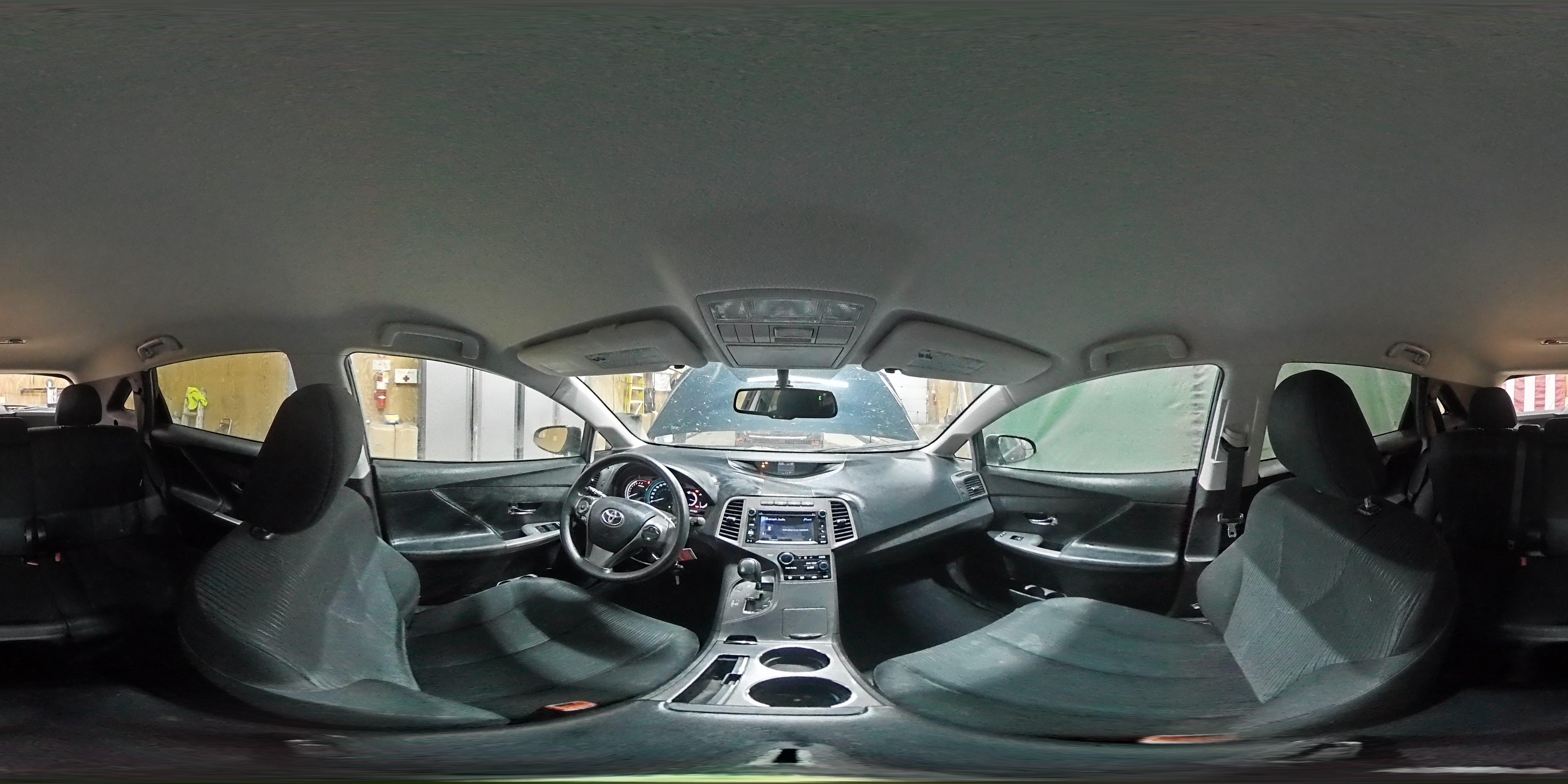 2013 Toyota Venza - Image 15