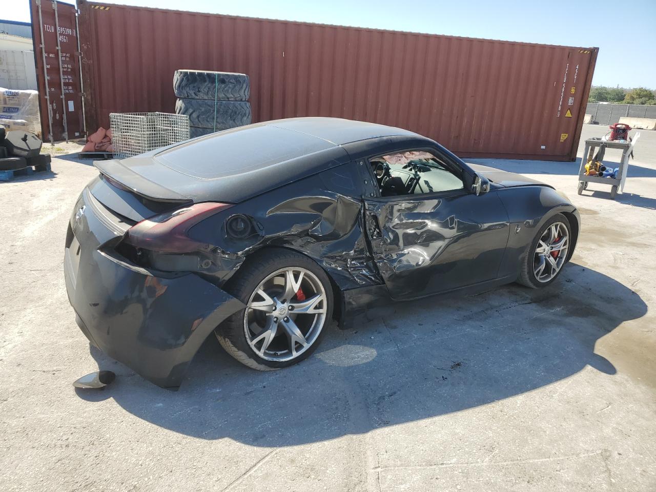 2010 Nissan 370Z - Image 3