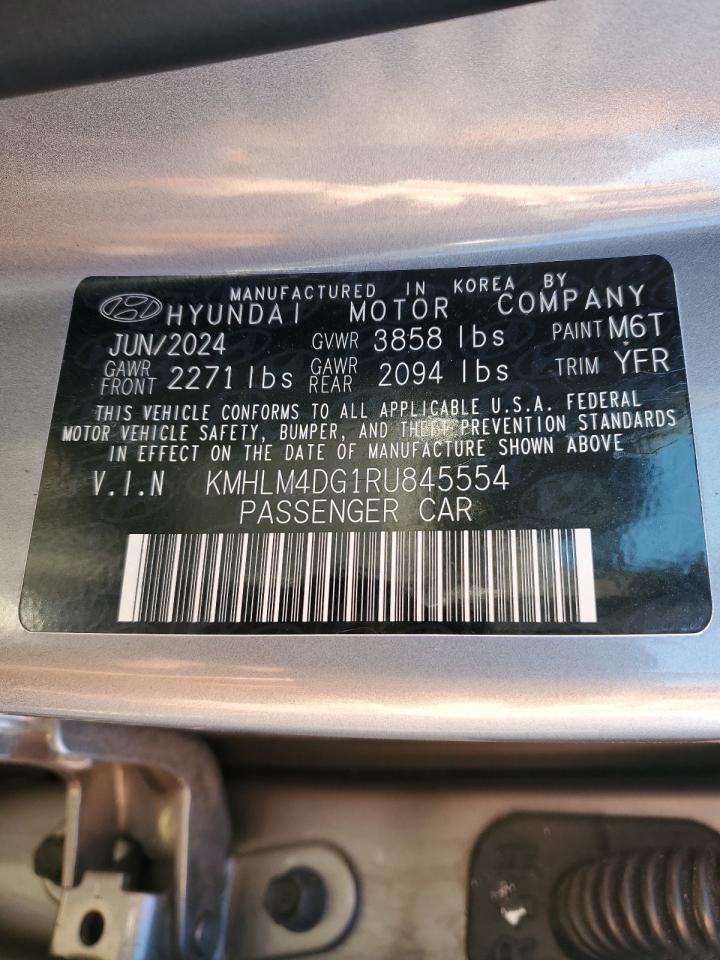 2024 Hyundai Elantra - Image 12