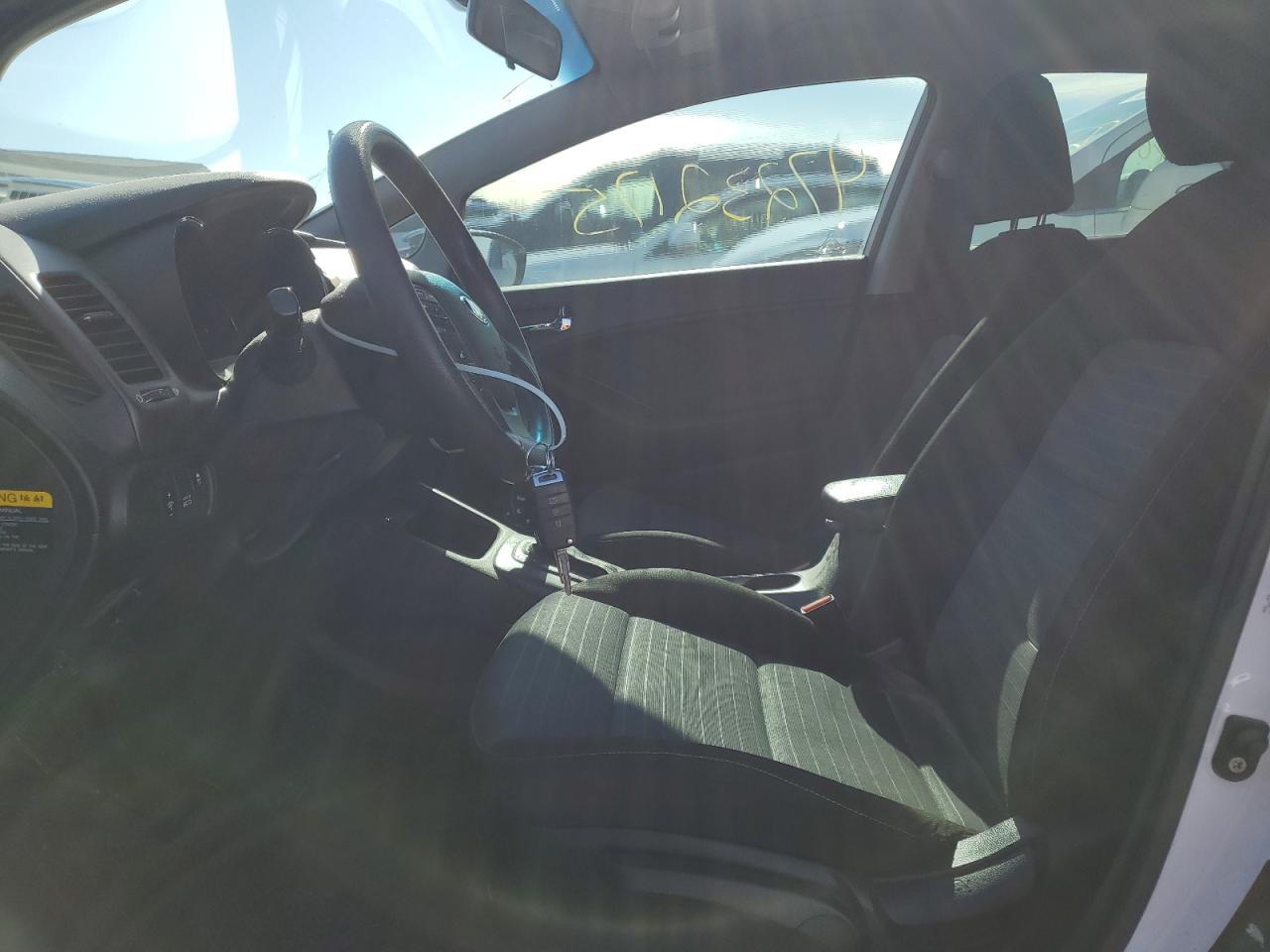 2016 Kia Forte - Image 7