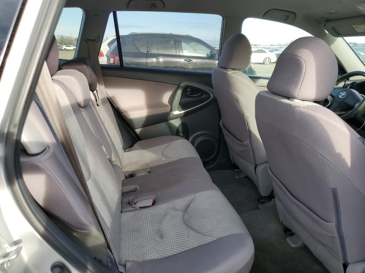 2007 Toyota RAV 4 - Image 10