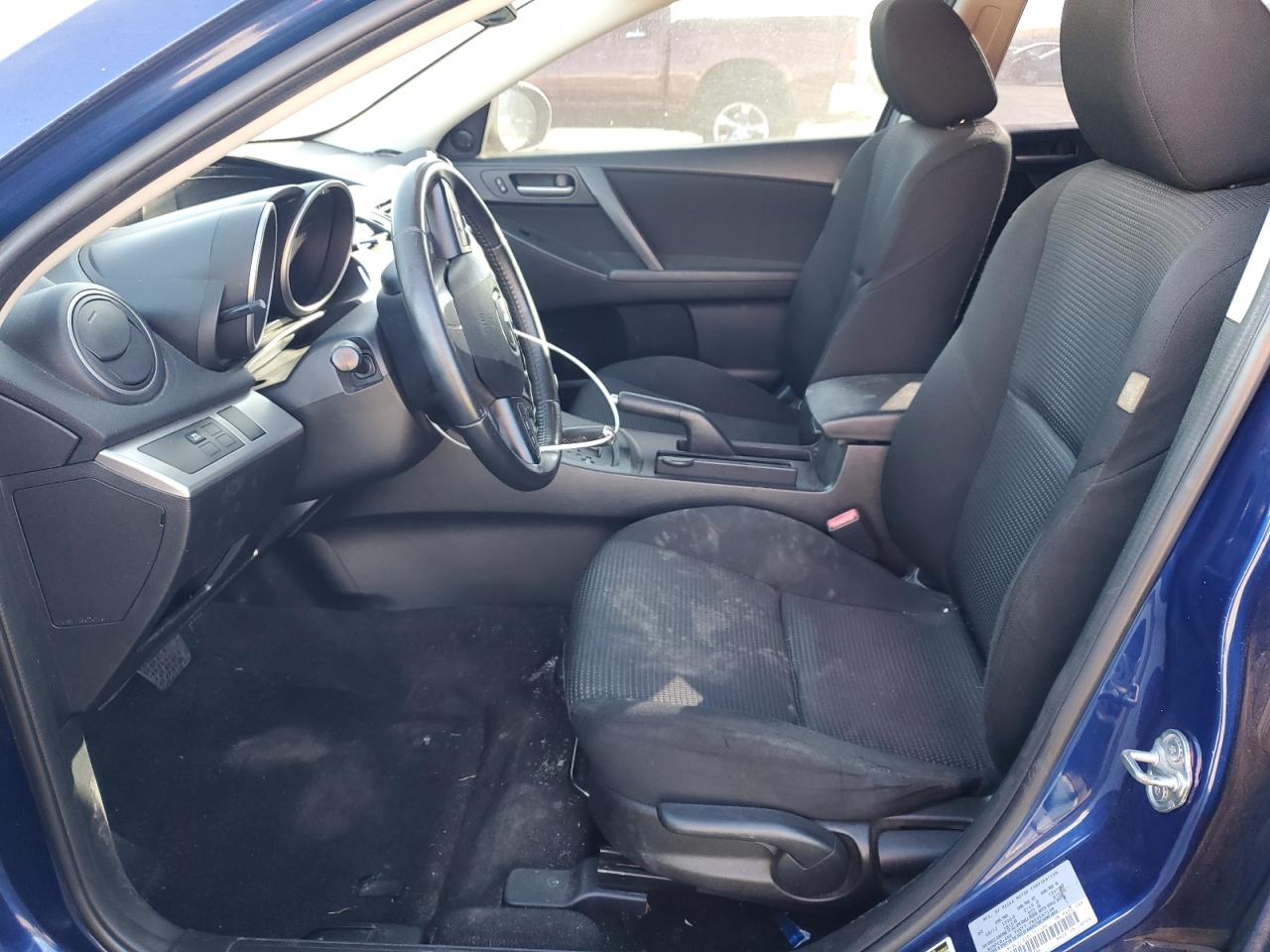 2013 Mazda 3 - Image 7