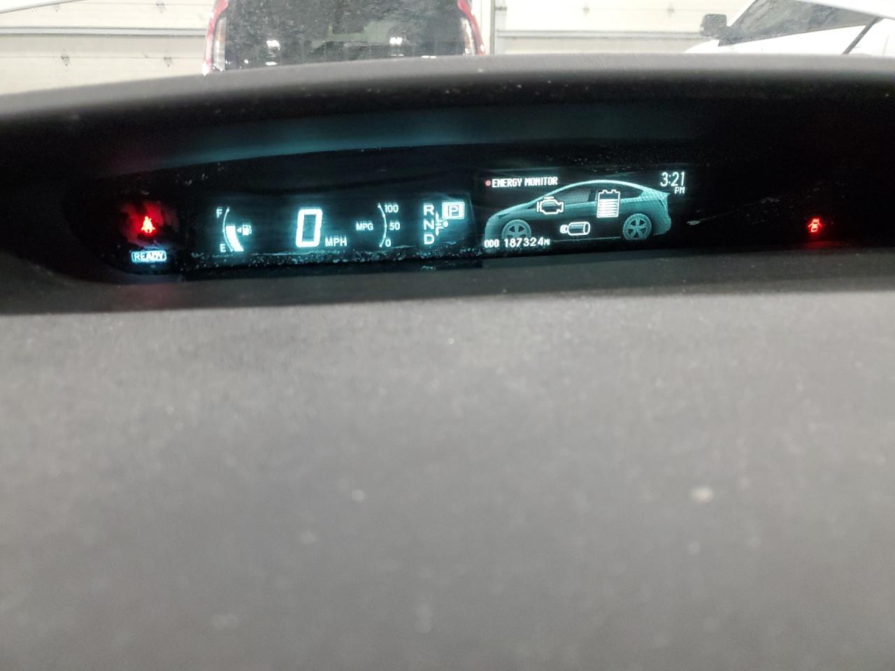 2013 Toyota Prius - Image 9