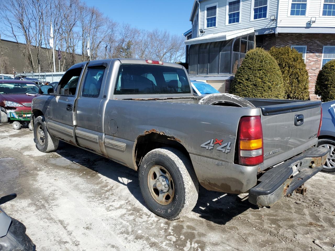 2002 Chevrolet Silverado - Image 2