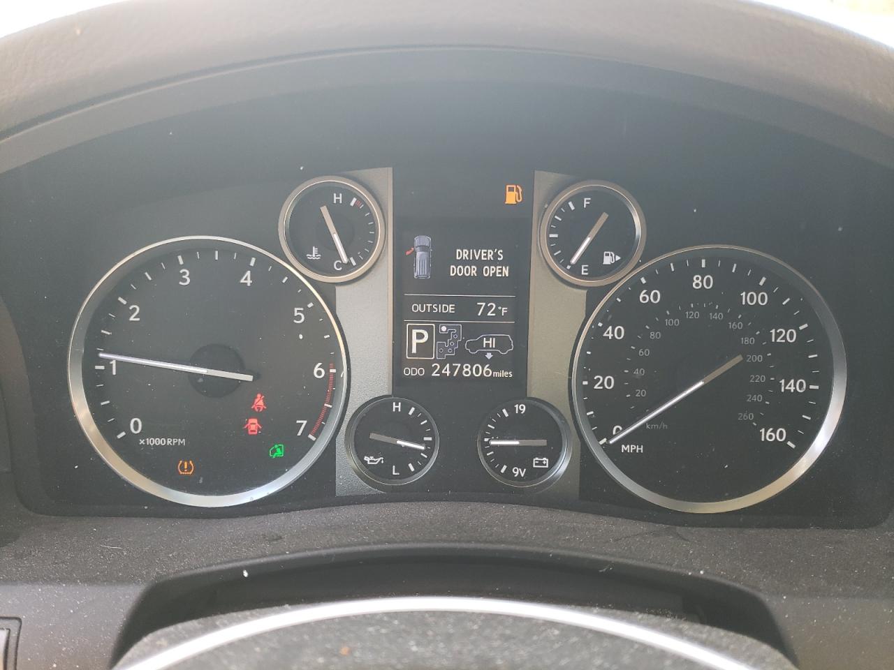 2014 Lexus LX - Image 9