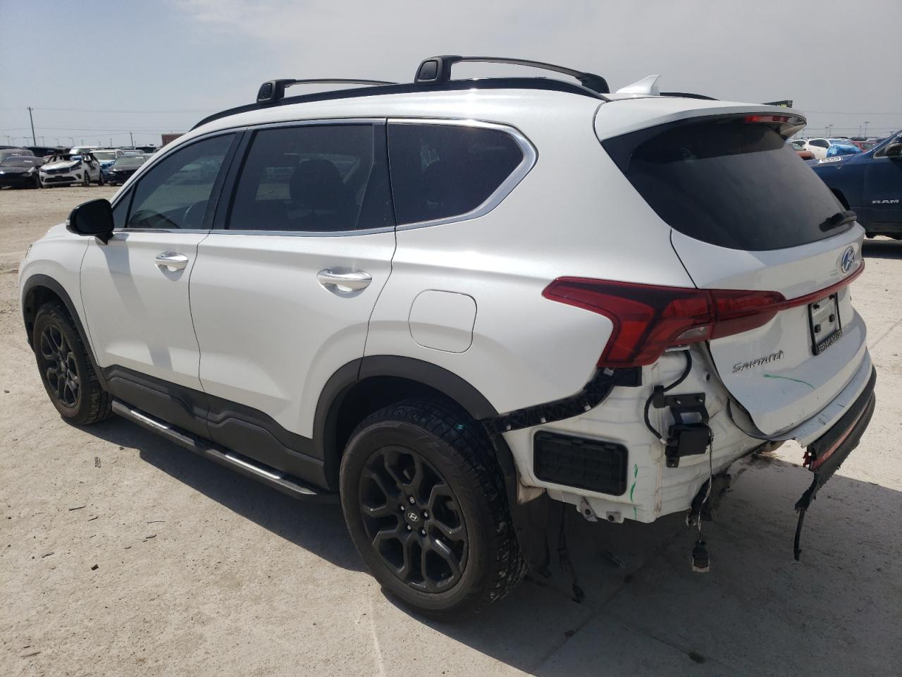 2022 Hyundai Santa Fe - Image 2