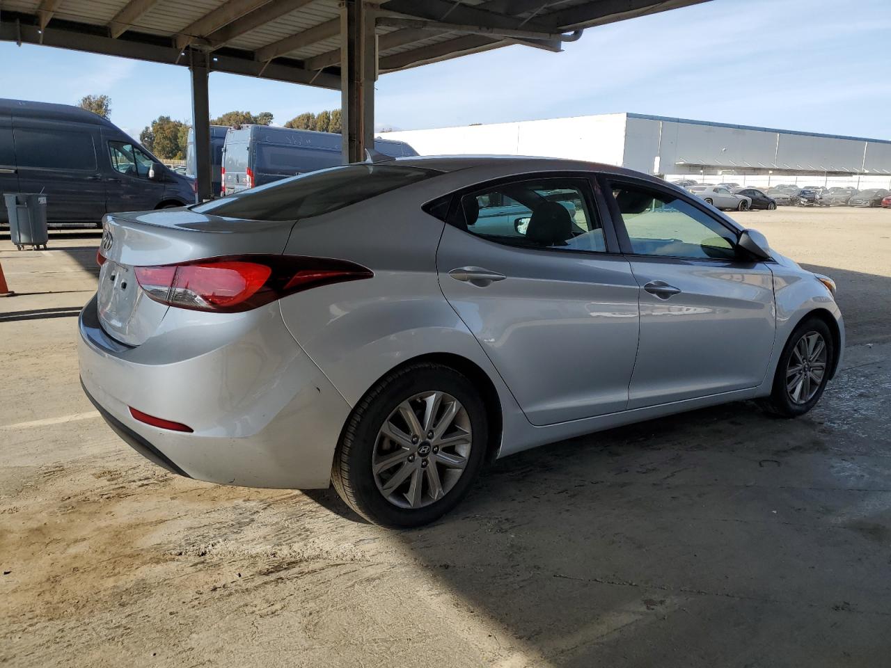 2014 Hyundai Elantra - Image 3