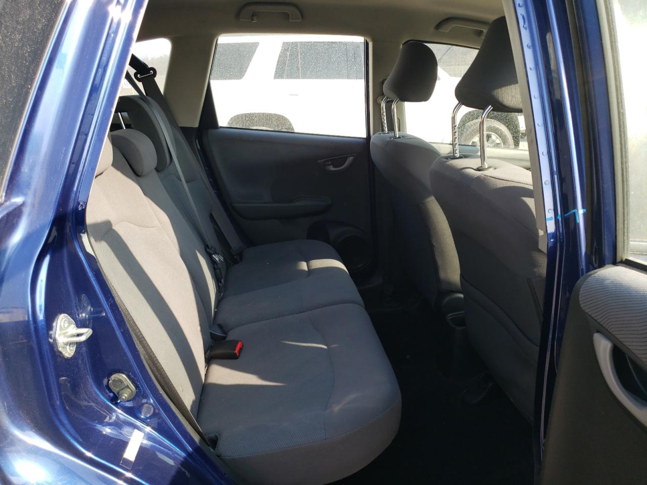 2013 Honda Fit - Image 11