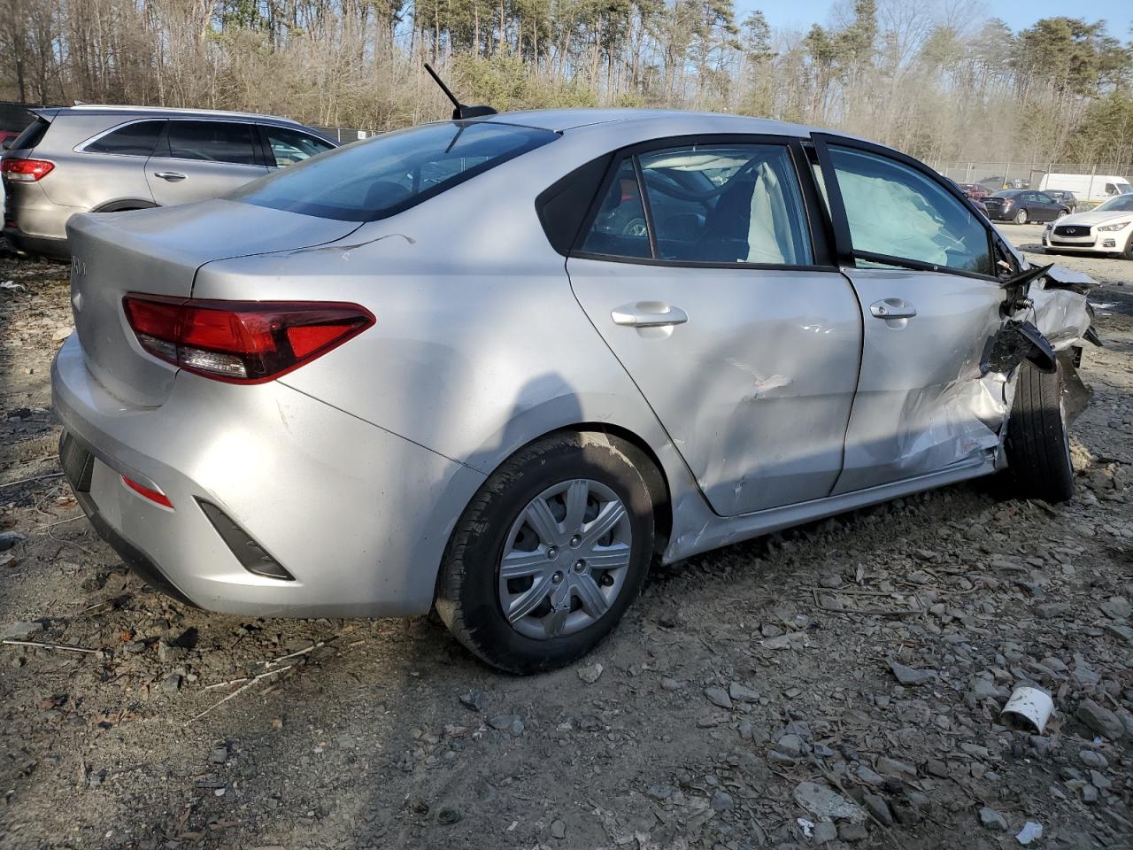 2023 Kia Rio - Image 3
