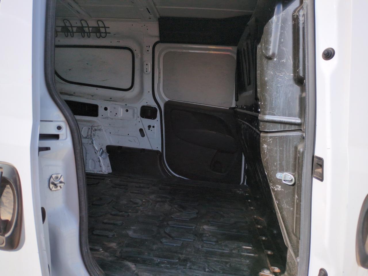 2016 RAM ProMaster City - Image 10