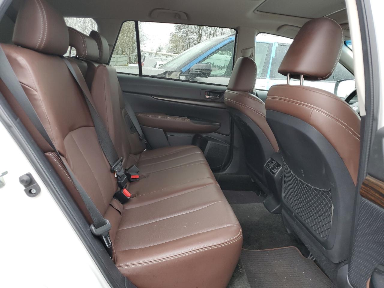 2014 Subaru Outback - Image 11