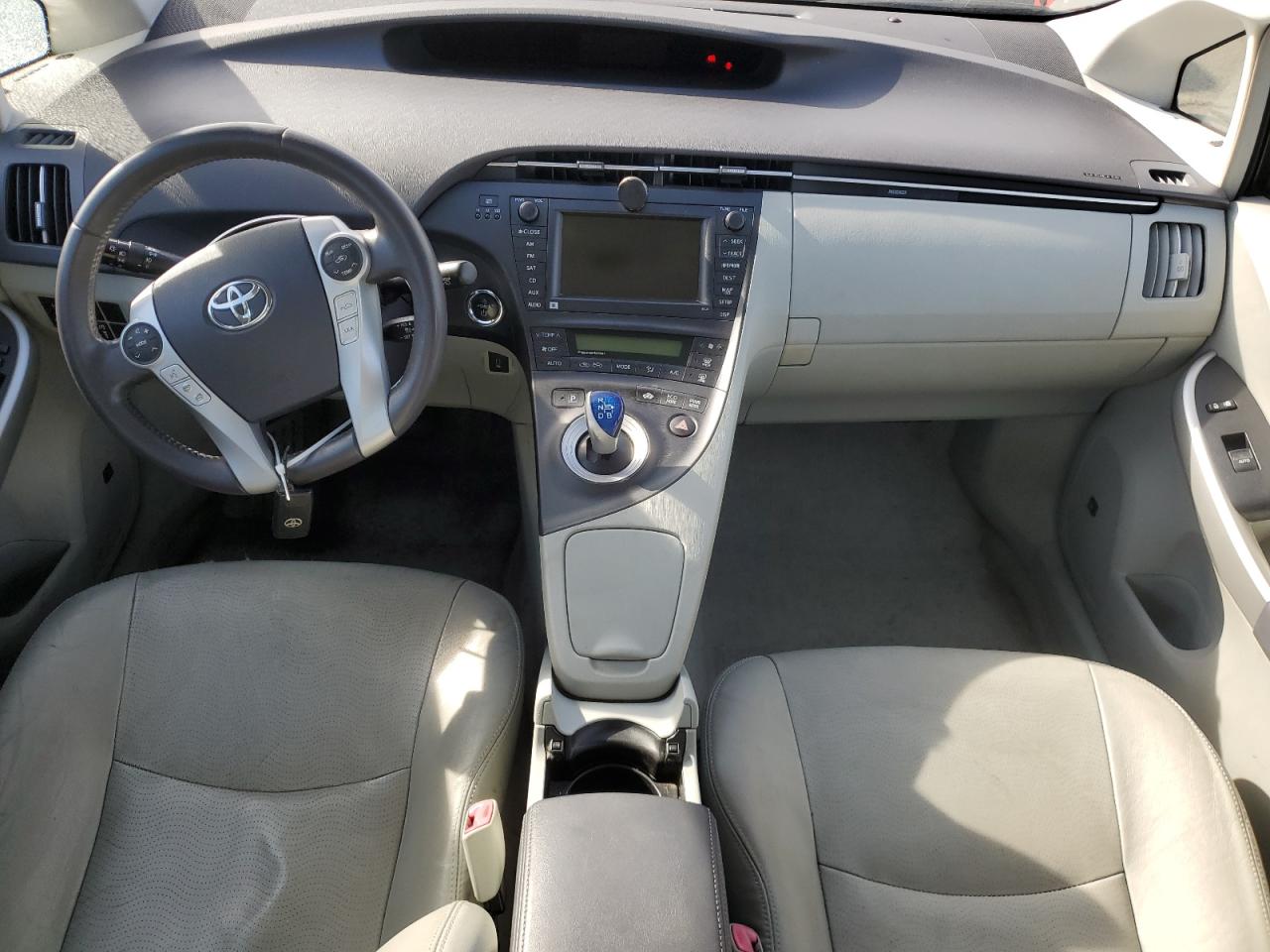 2011 Toyota Prius - Image 8