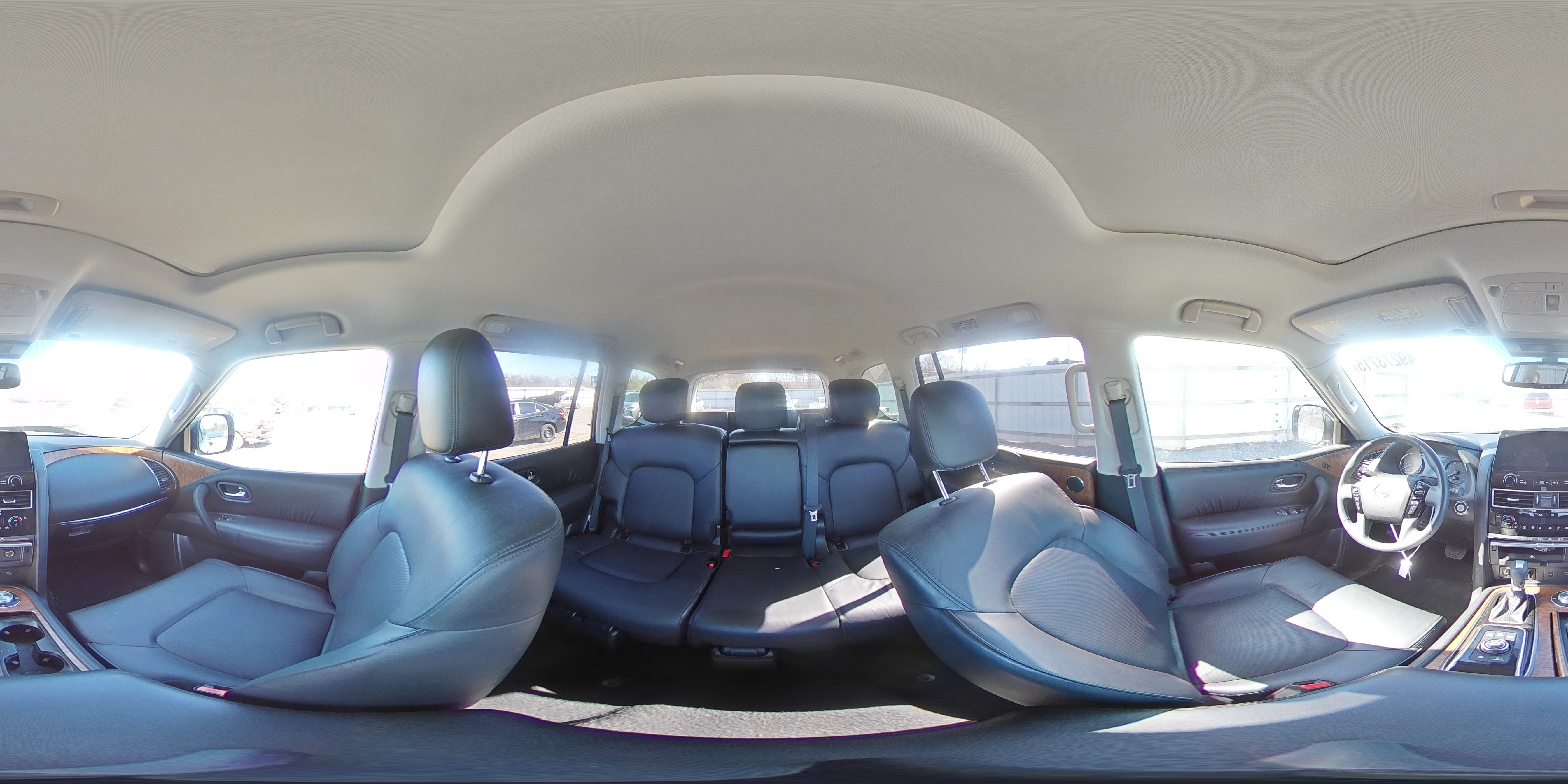 2021 Nissan Armada - Image 14