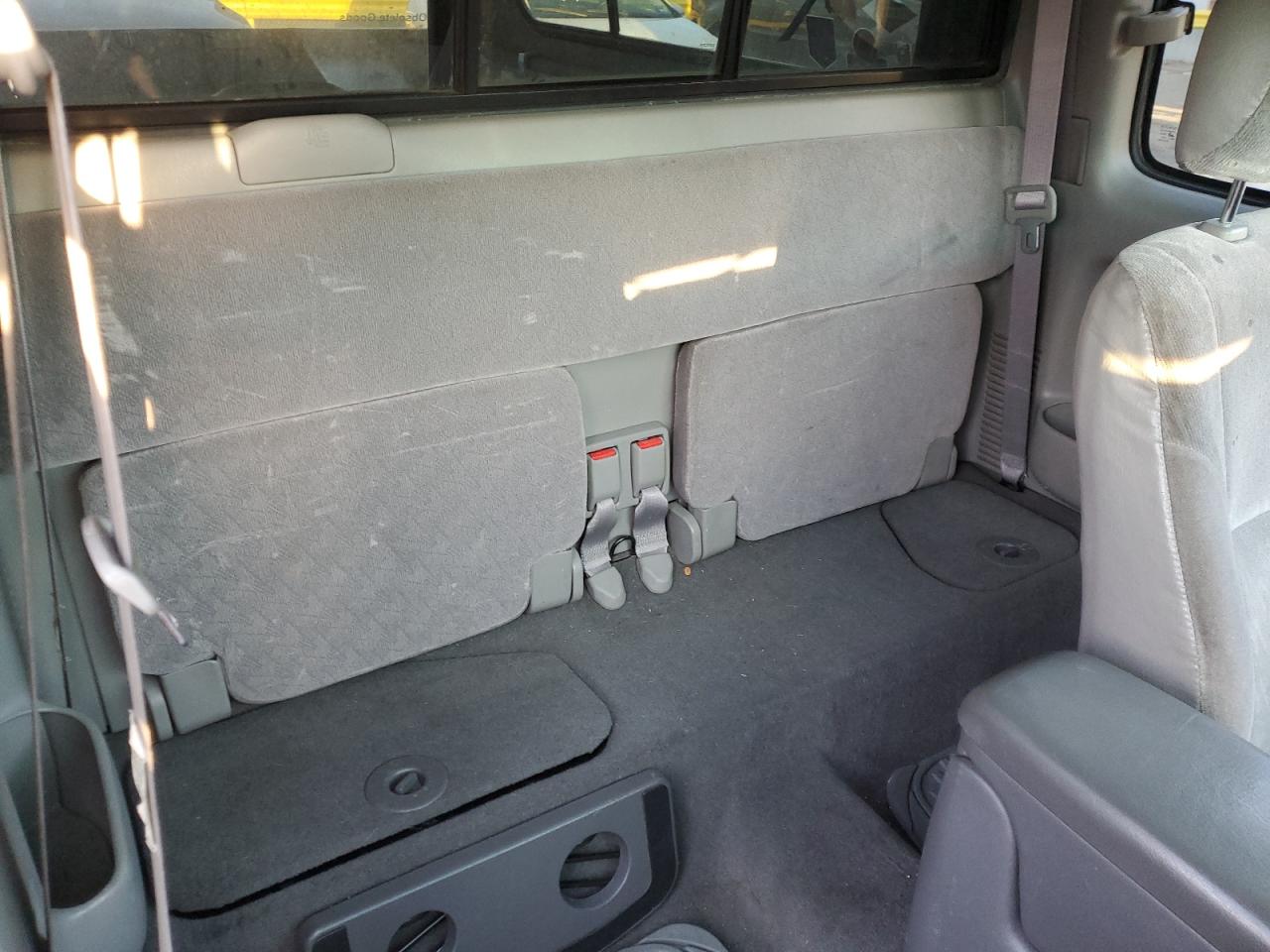 2002 Toyota Tacoma - Image 10