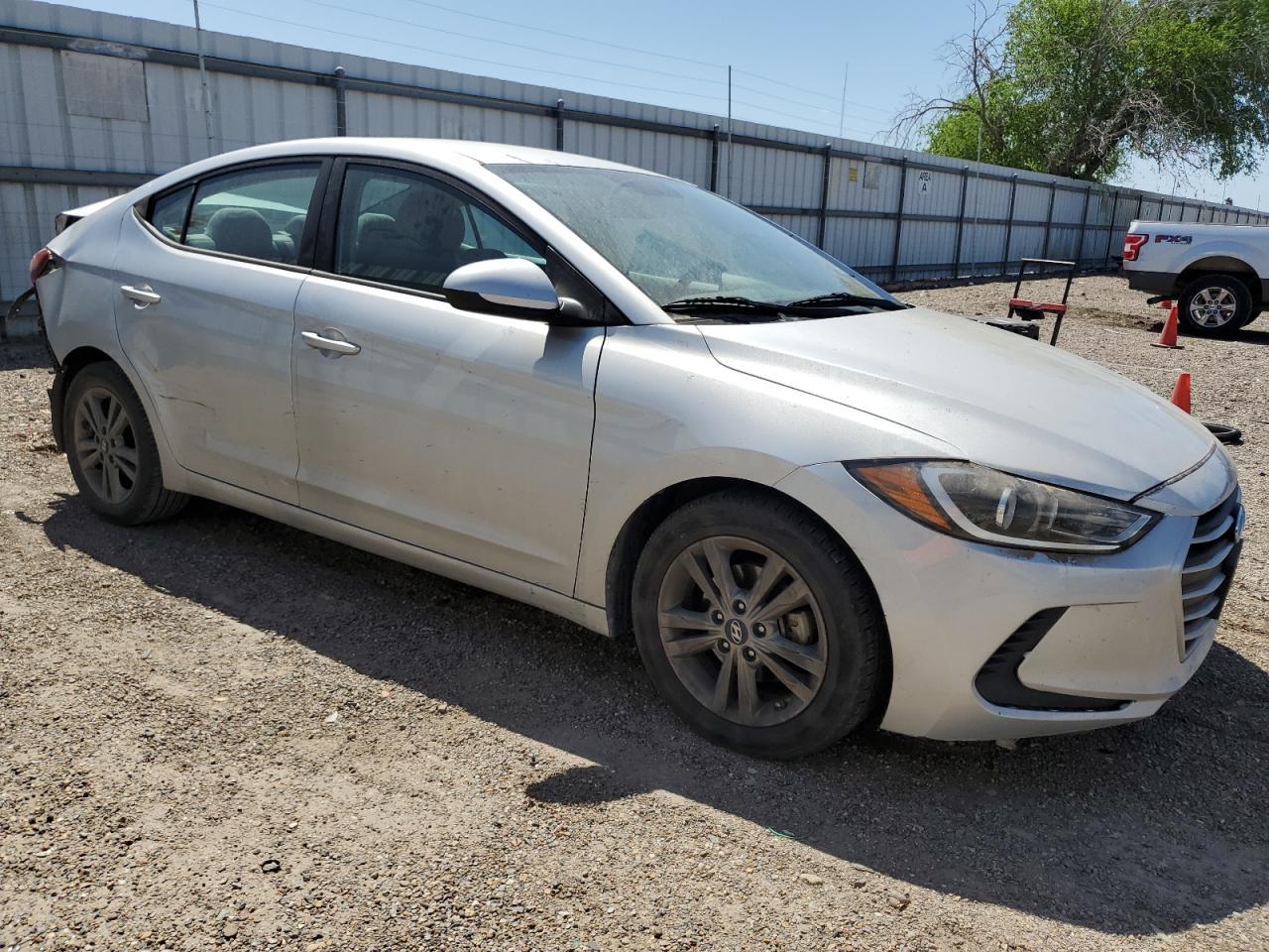 2018 Hyundai Elantra - Image 4