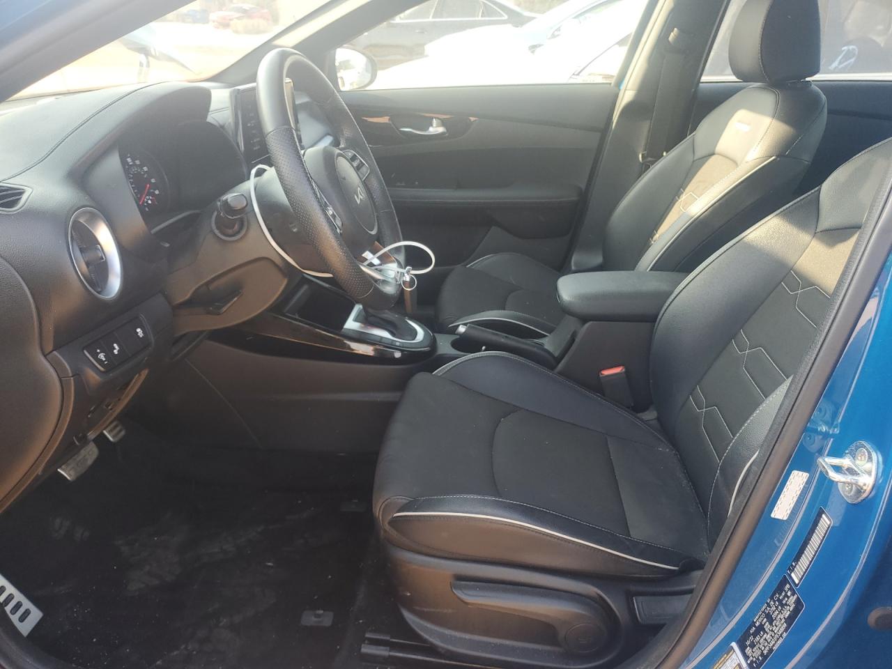 2023 Kia Forte - Image 7