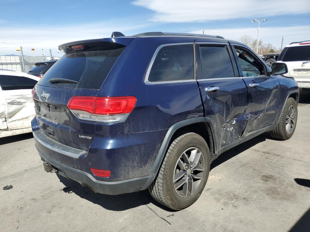 2018 Jeep Grand Cherokee - Image 3