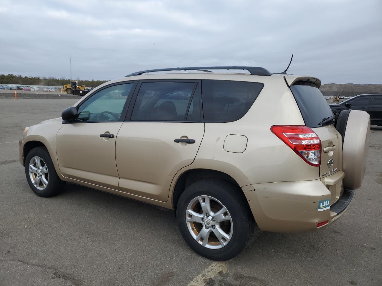 2010 Toyota RAV 4 - Image 2