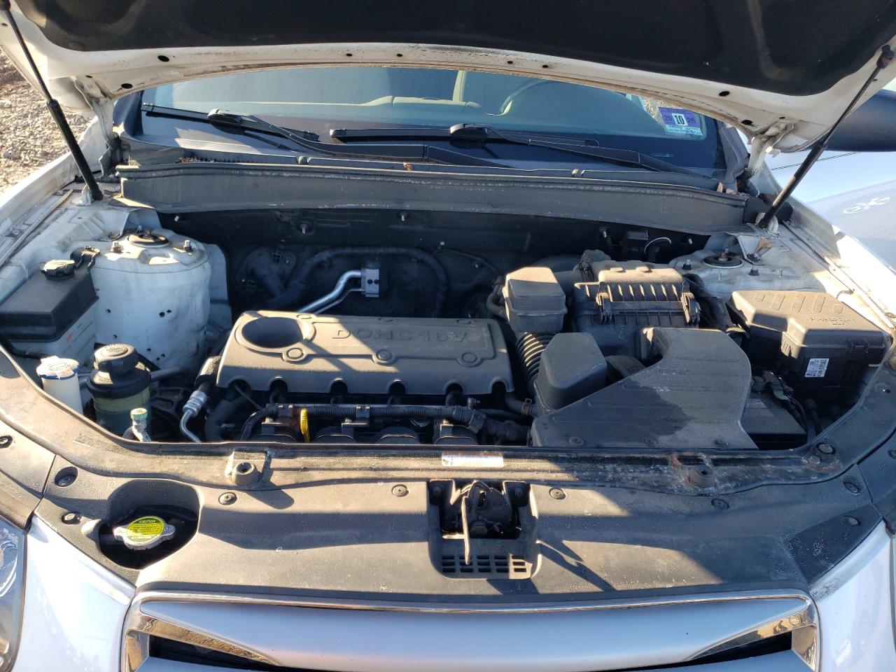 2012 Hyundai Santa Fe - Image 12