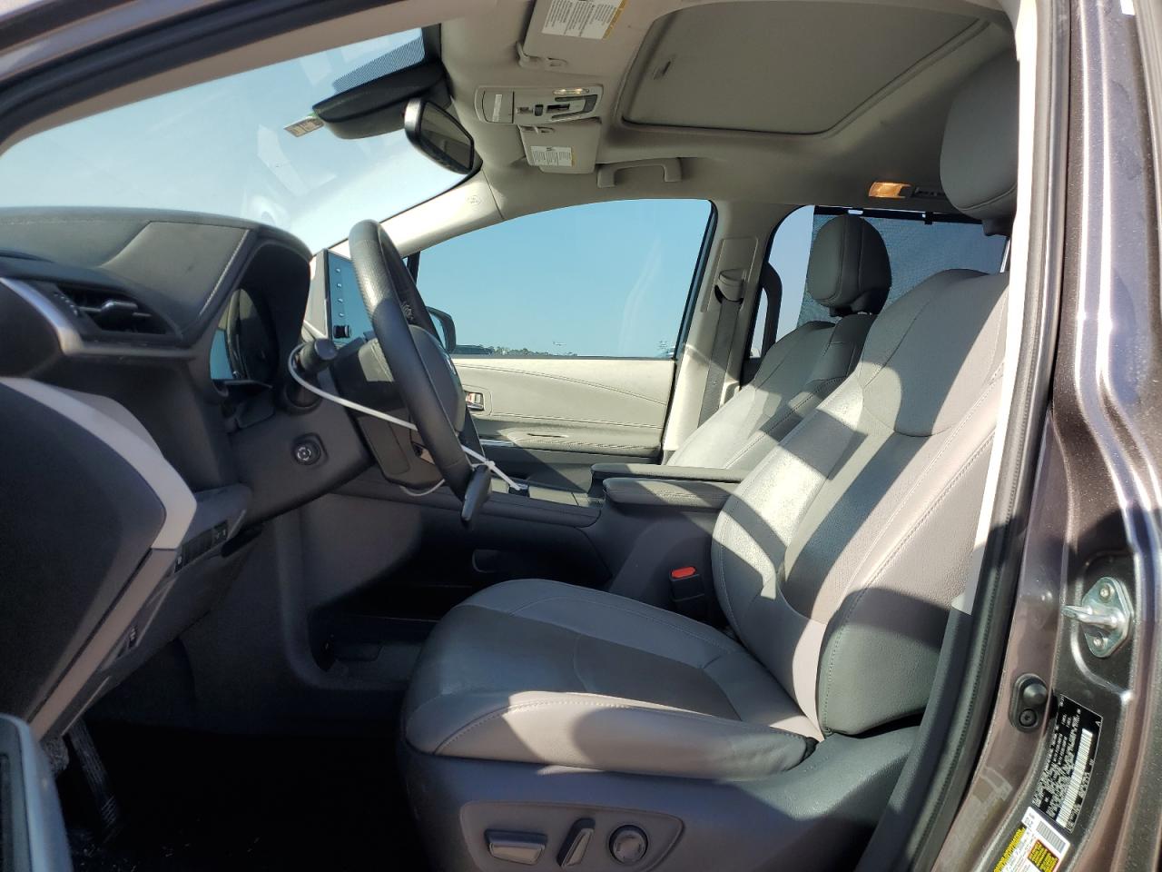 2021 Toyota Sienna Limited VIN: 5TDZRKEC2MS064202 Lot: 50266955