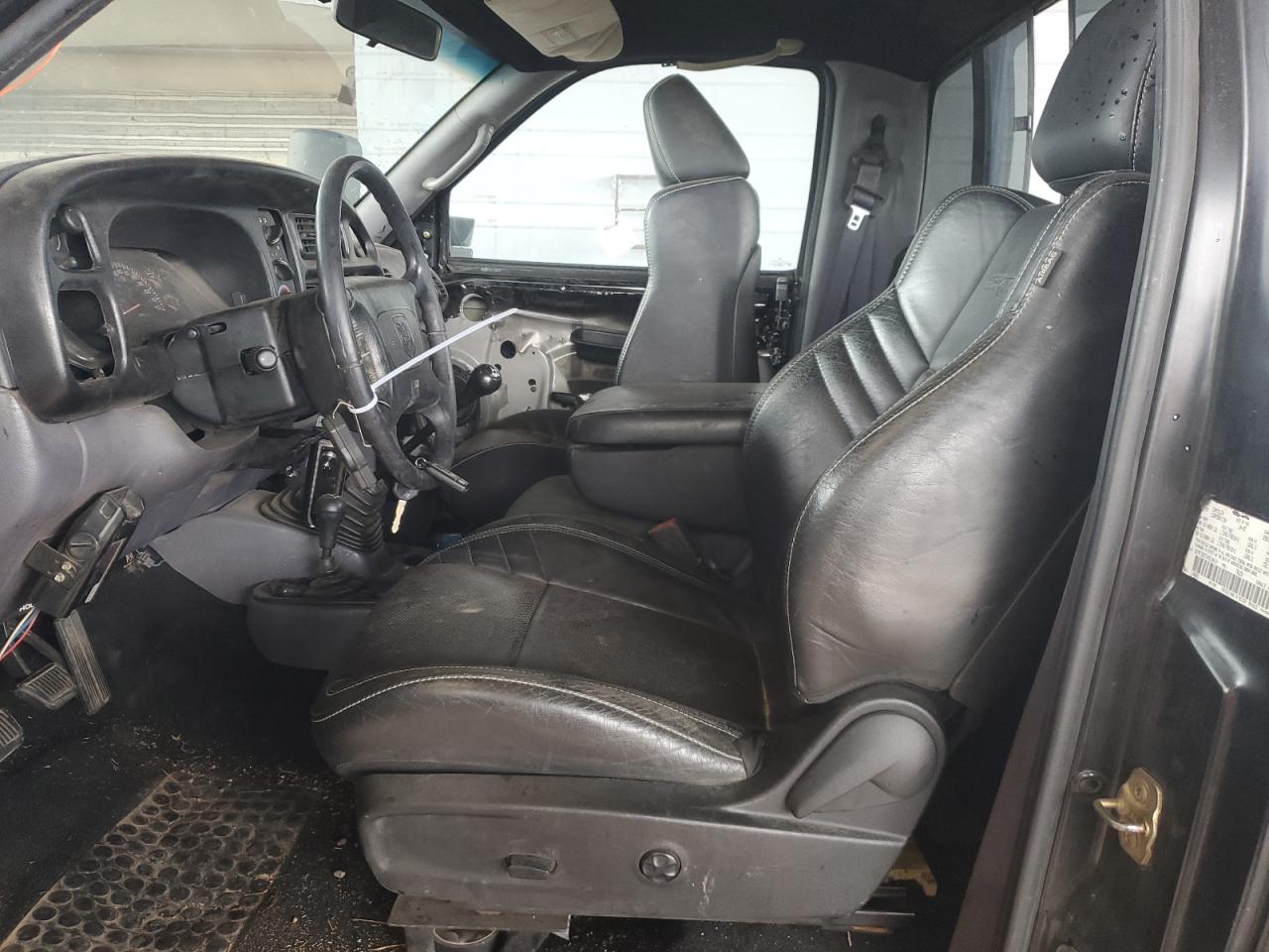 1998 Dodge RAM - Image 10