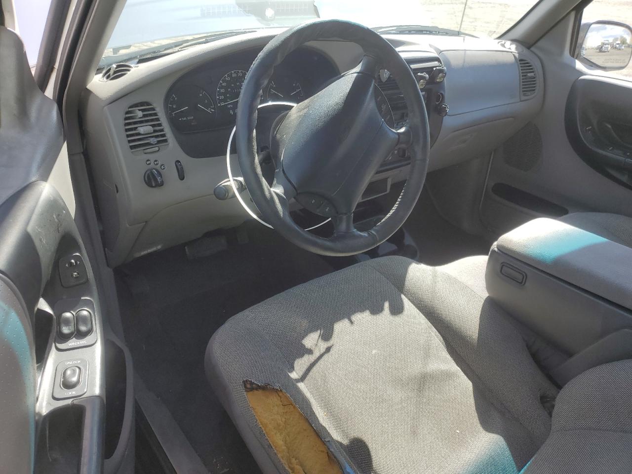 2000 Ford Ranger - Image 8