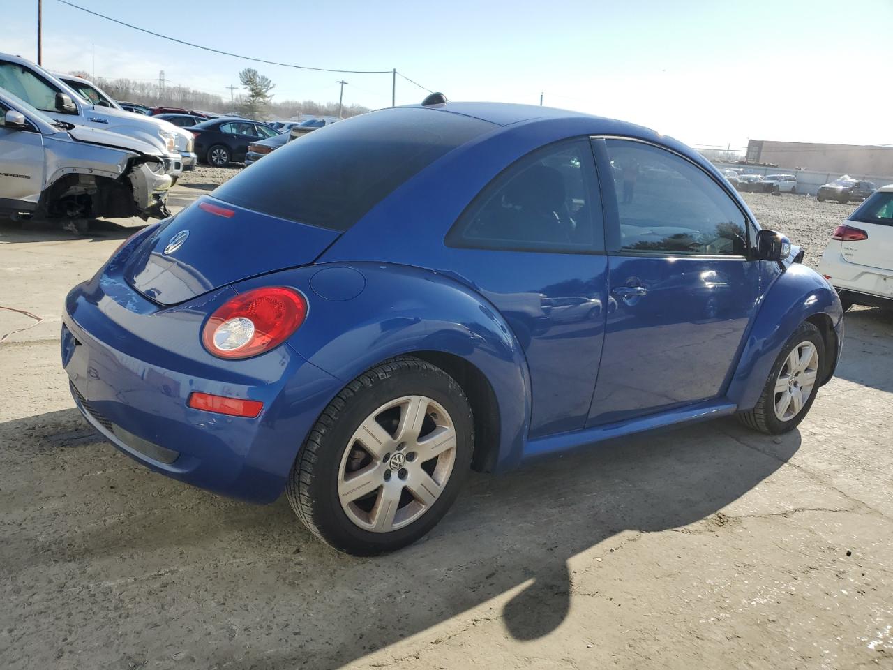 2007 Volkswagen Beetle - Image 3
