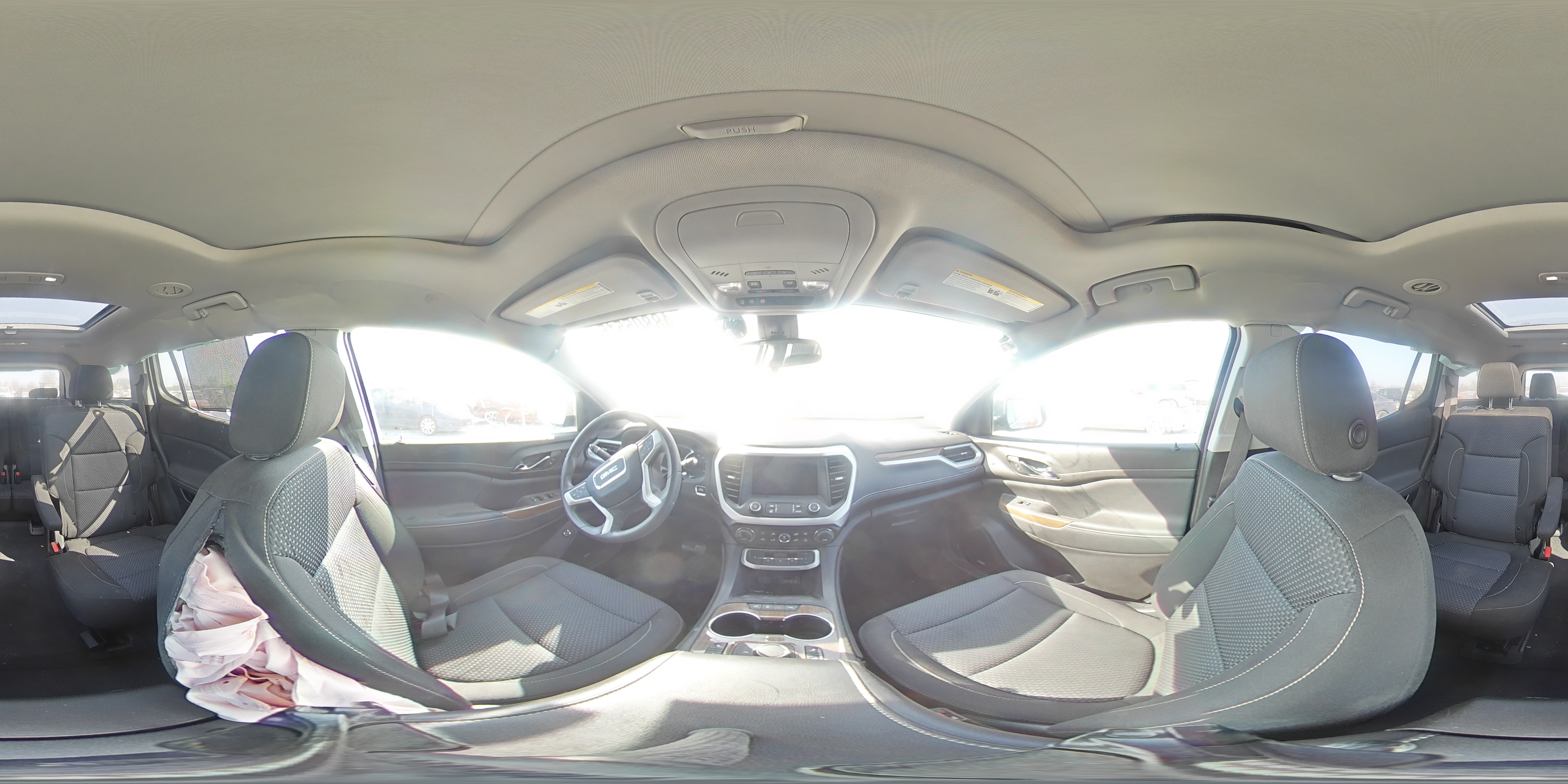2022 GMC Acadia - Image 14
