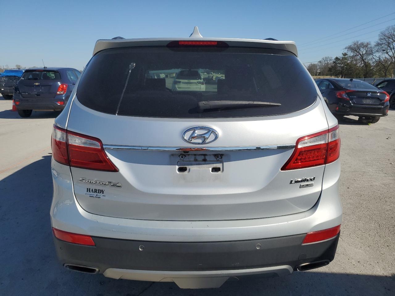 2016 Hyundai Santa Fe - Image 6