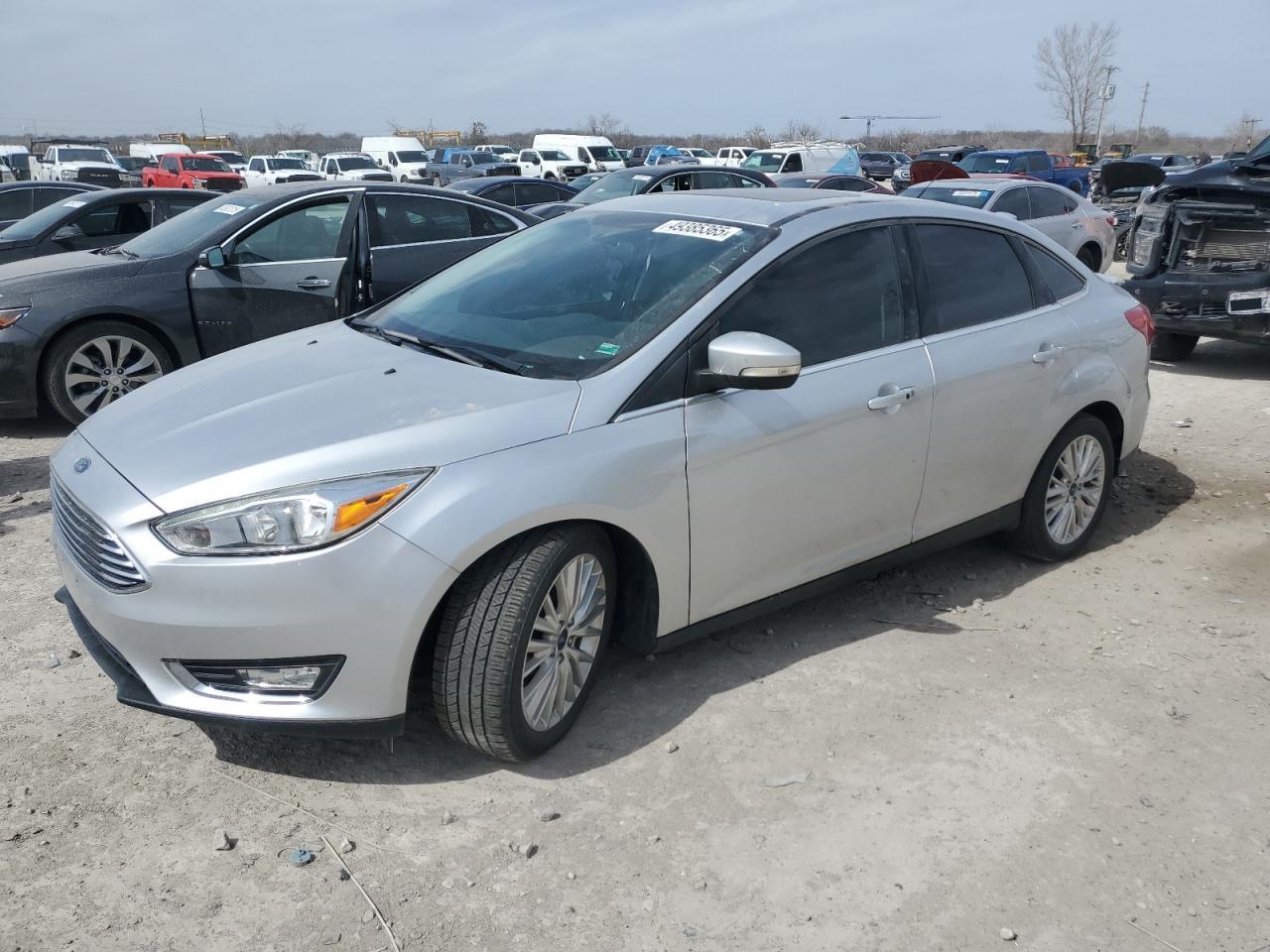 1FADP3J23HL347739 FORD FOCUS Photo 1