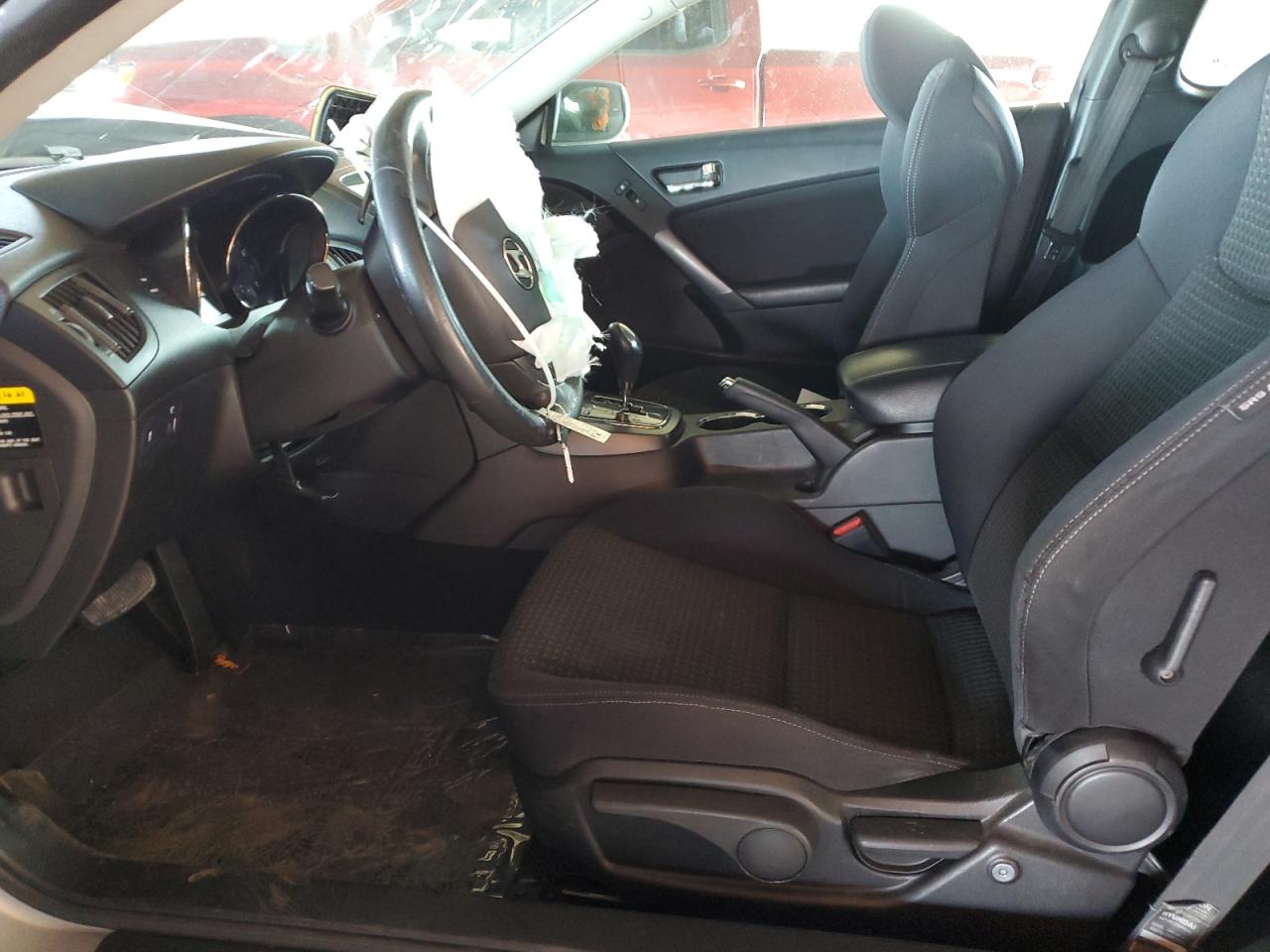 2012 Hyundai Genesis - Image 7