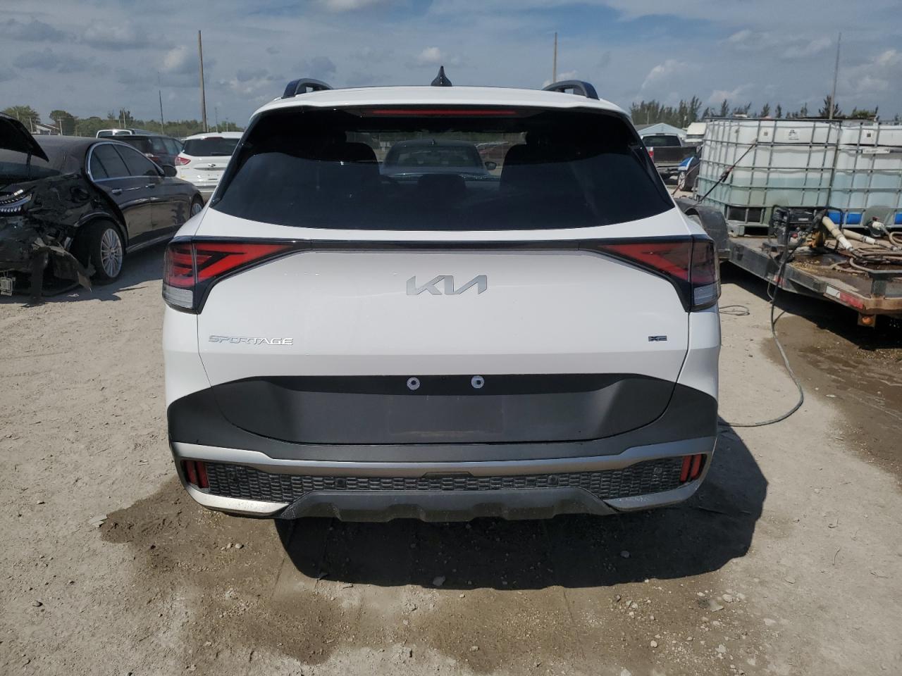 2023 Kia Sportage - Image 6