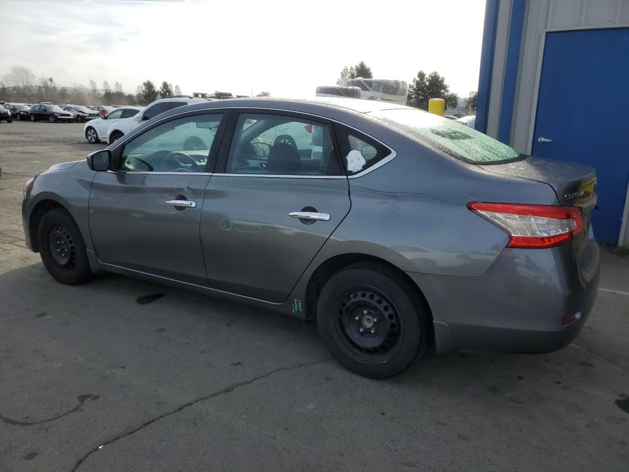 2015 Nissan Sentra - Image 2