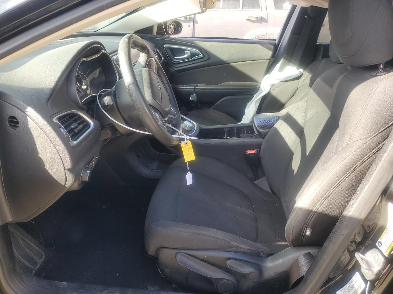 2015 Chrysler 200 - Image 7