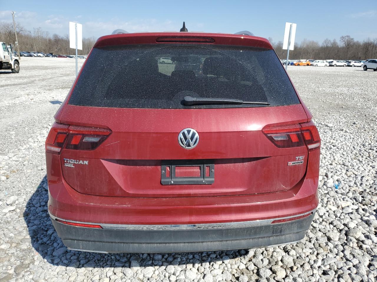 2018 Volkswagen Tiguan - Image 6