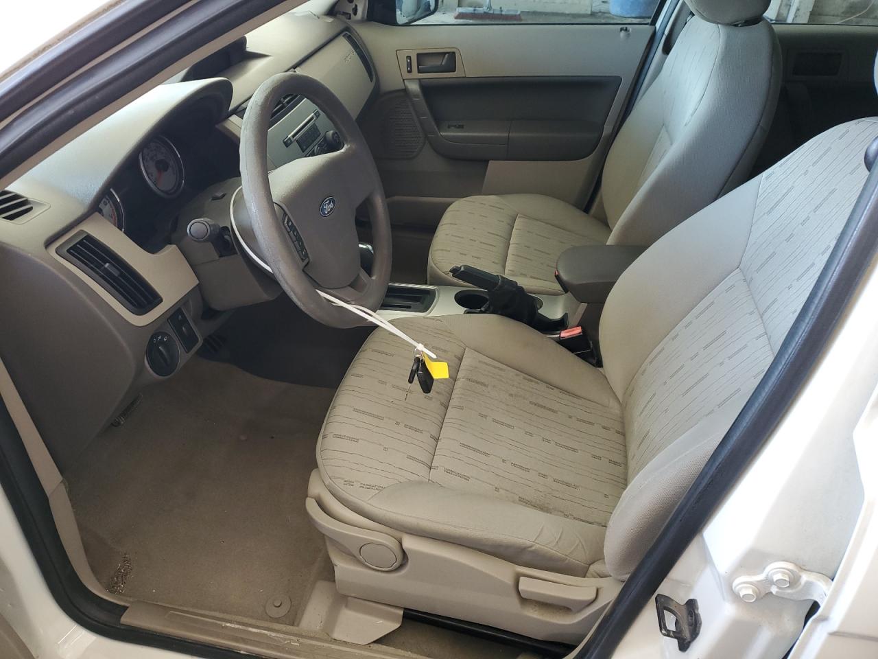 2010 Ford Focus - Image 7