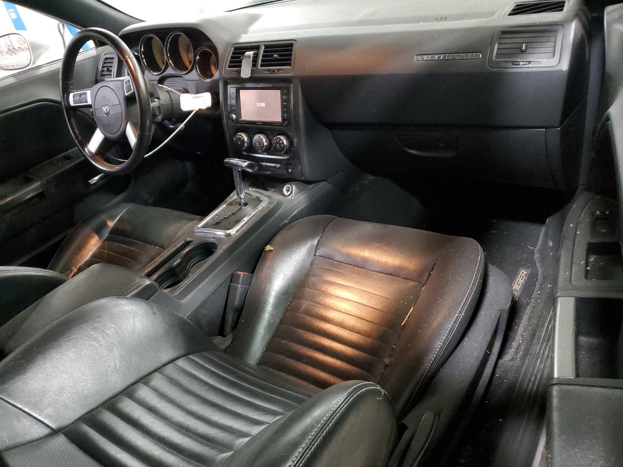 2010 Dodge Challenger - Image 8