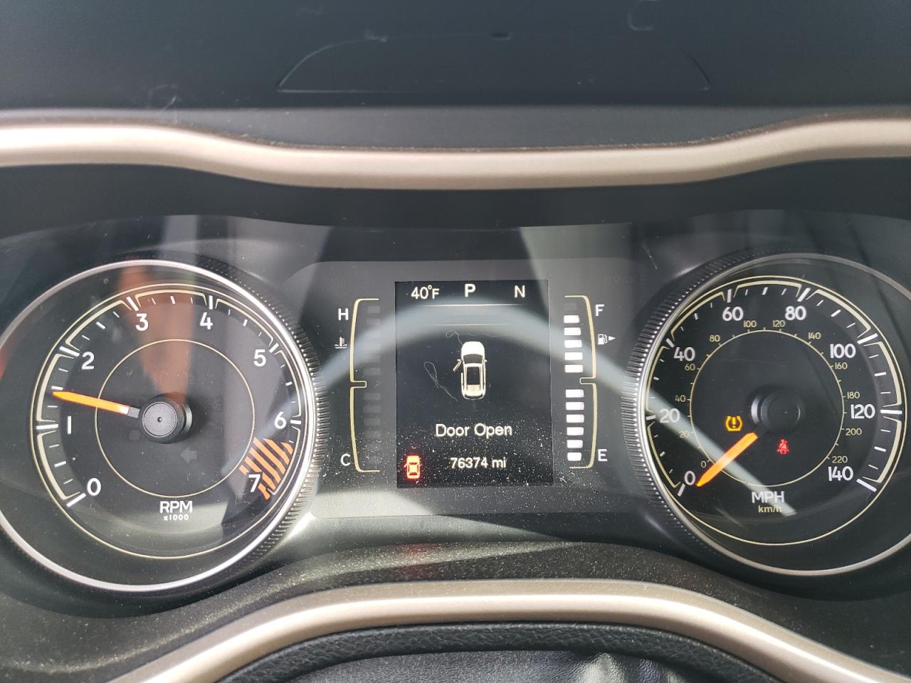 2015 Jeep Grand Cherokee - Image 9