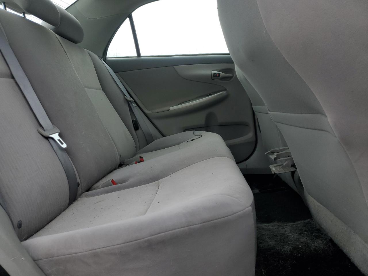 2010 Toyota Corolla - Image 10