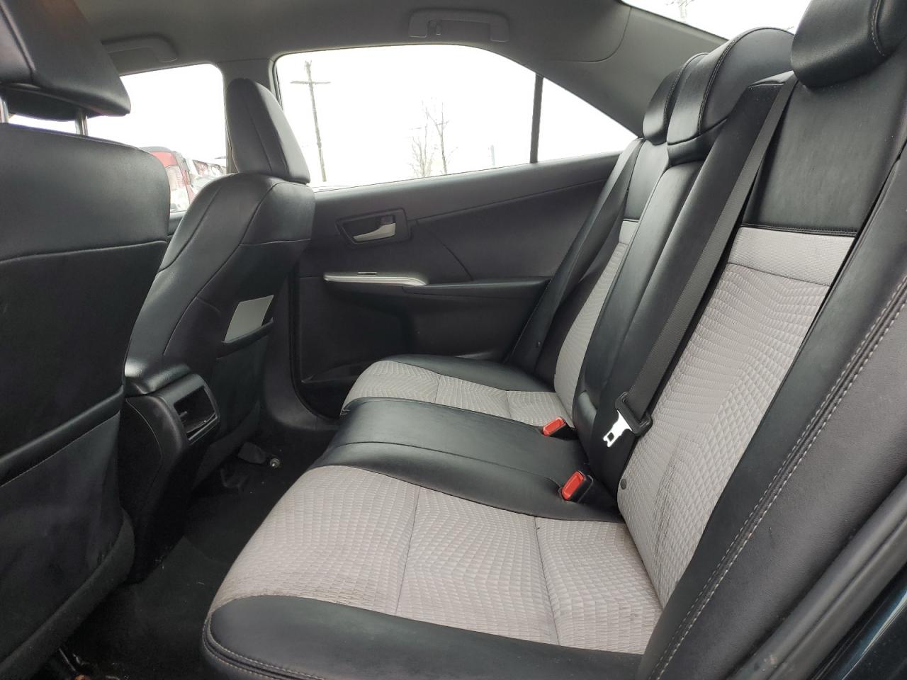 2012 Toyota Camry - Image 10
