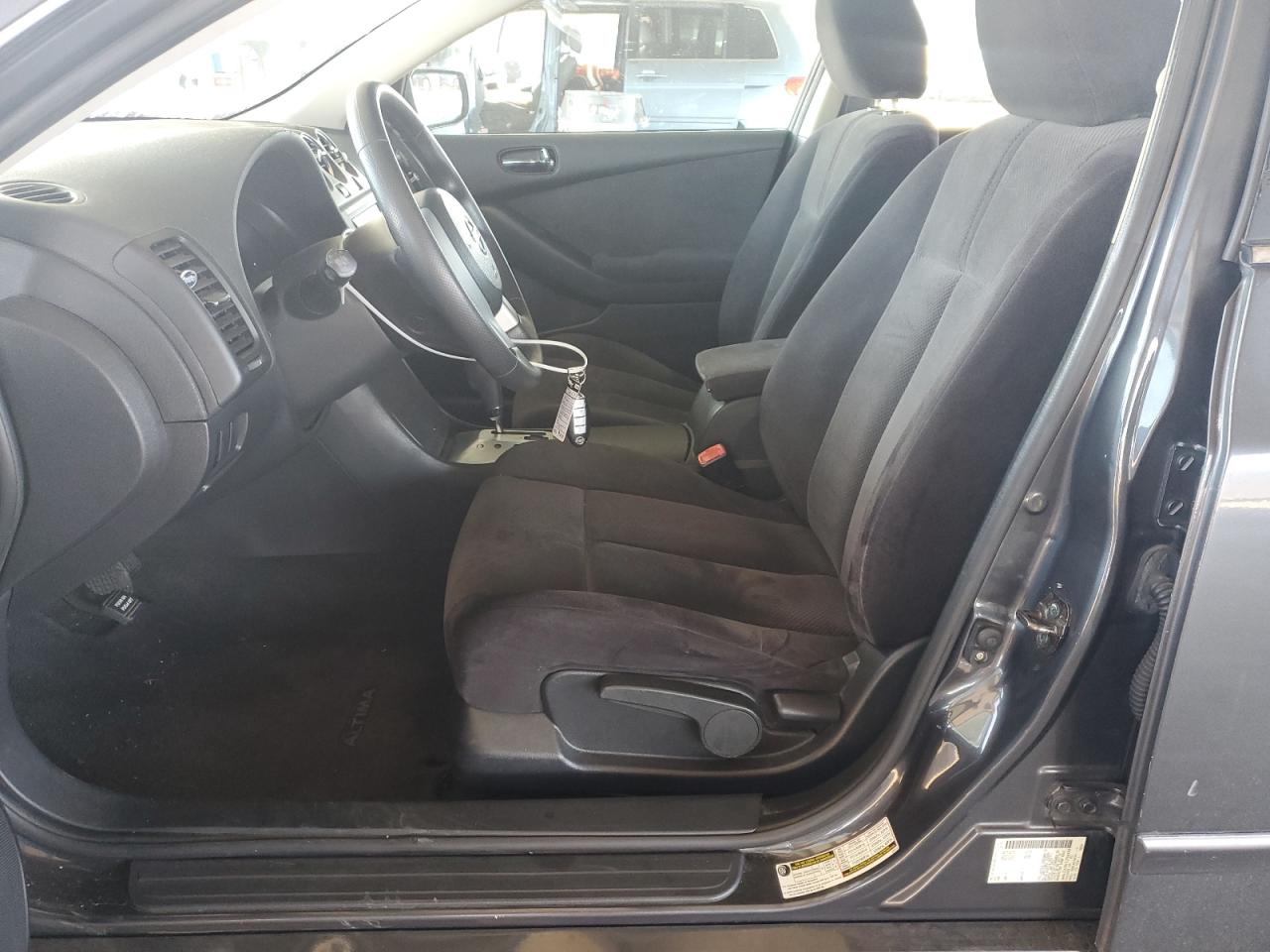 2009 Nissan Altima - Image 7
