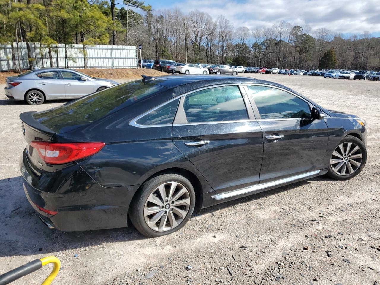 2016 Hyundai Sonata - Image 3