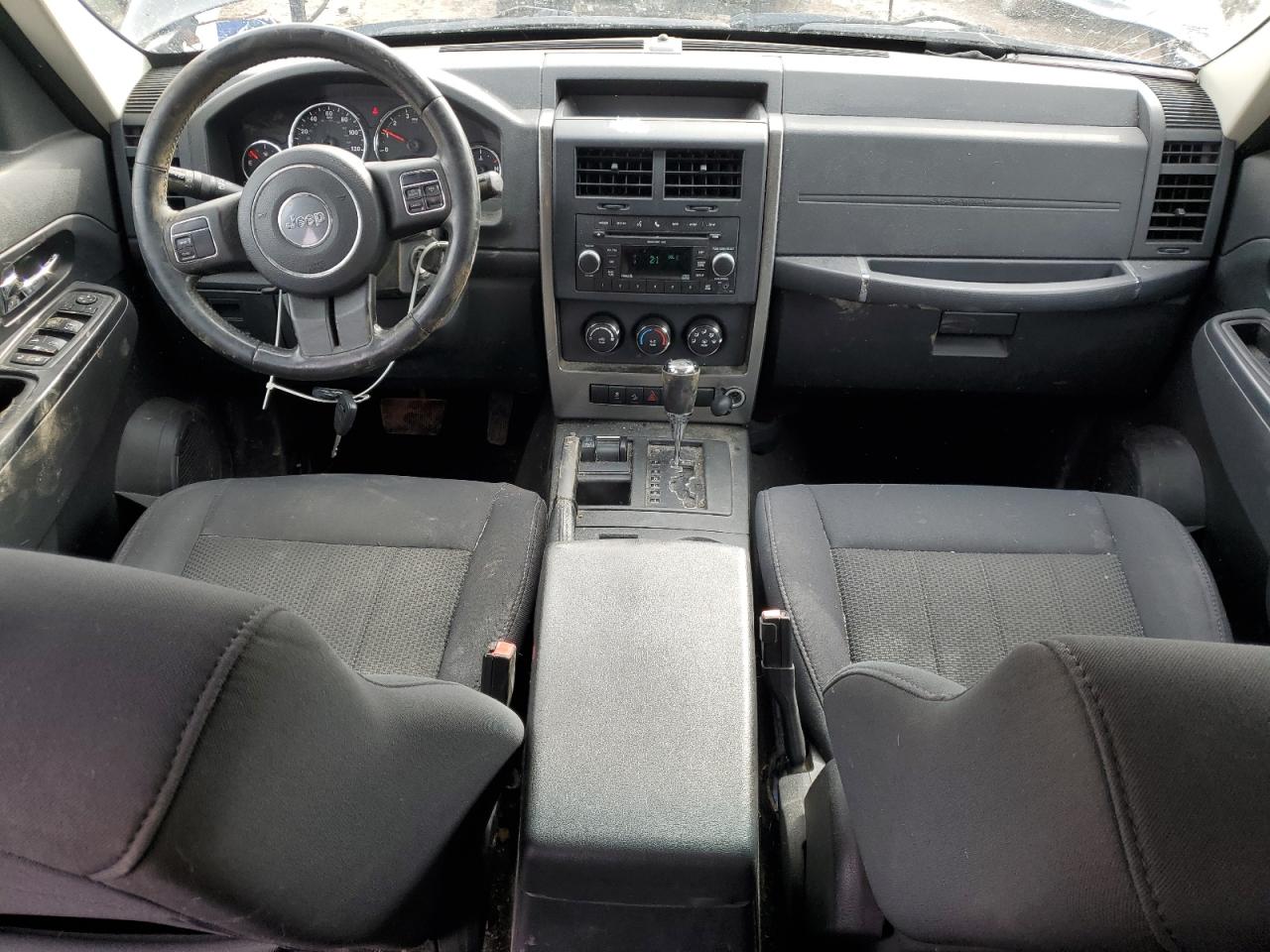2011 Jeep Liberty (North America) - Image 8